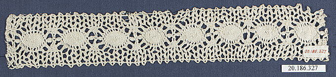 Insertion, Bobbin lace, Italian, Abruzzi (Gessopalena) 