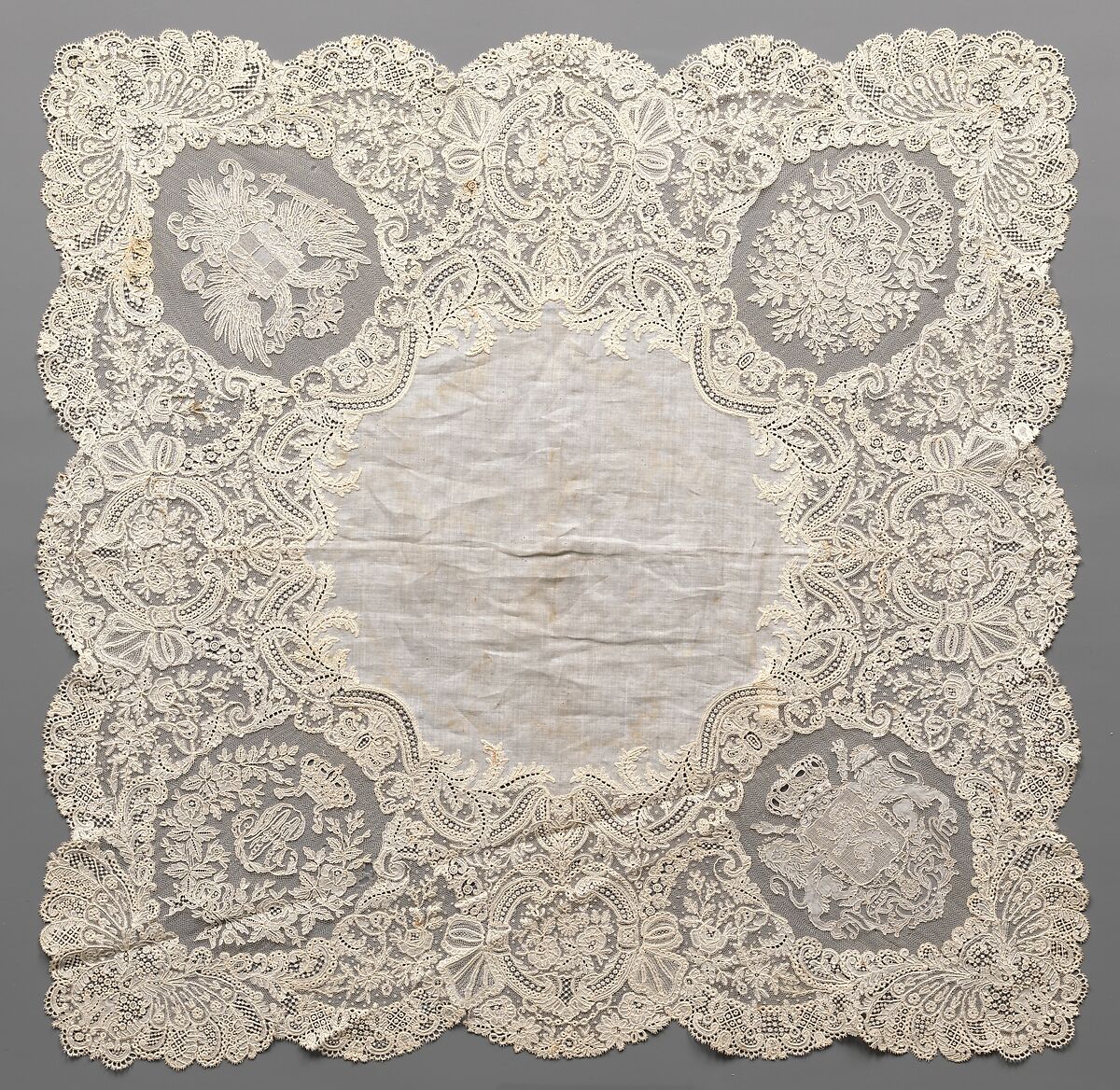 Handkerchief, Linen and cotton, needle lace (point de gaze), bobbin lace, Belgian, Brussels 