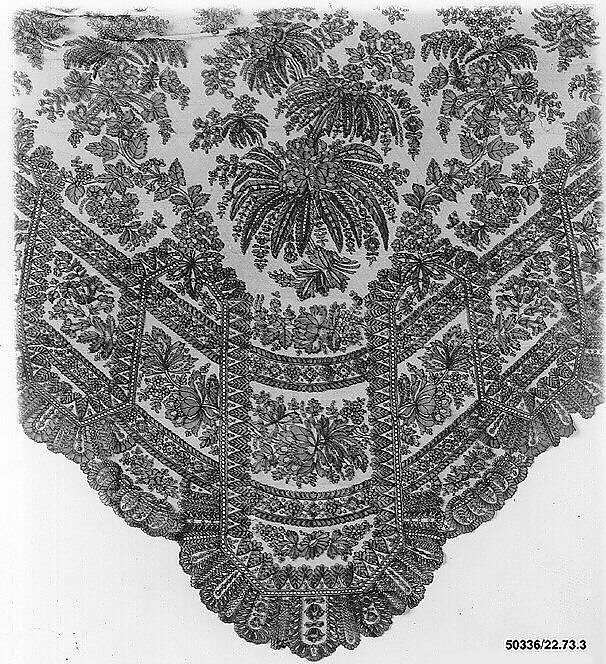 Shawl, Silk, bobbin lace, French, Chantilly 