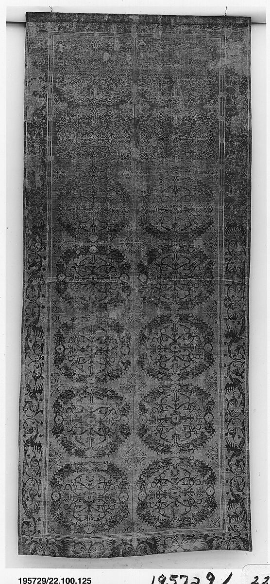 Rug, Warp and weft wool, pile wool
Spanish knot, 110 to sq. in., four red weft threads inserted after each row of knots; selvage weft, Spanish