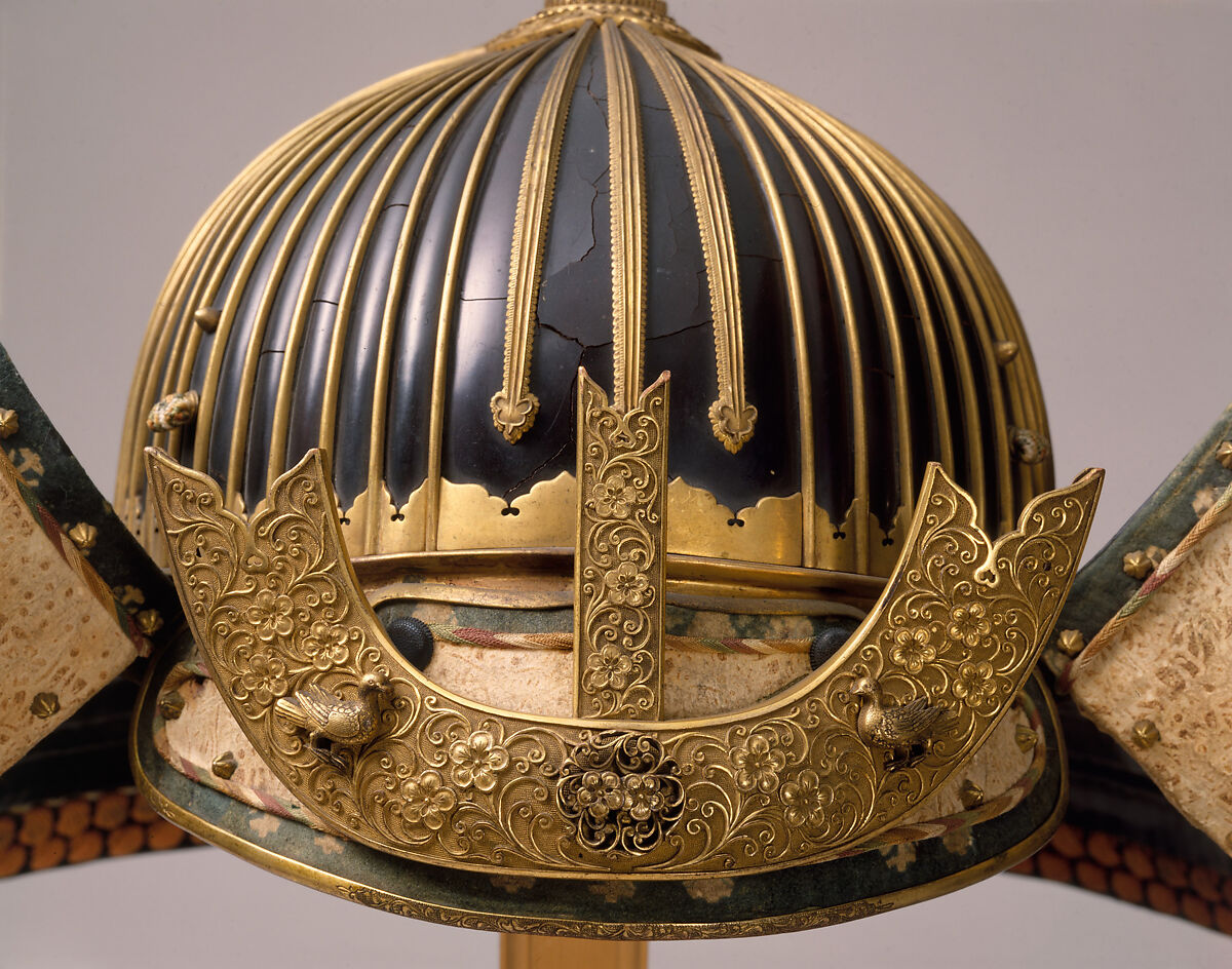 Helmet (Suji-kabuto Akoda-nari), Iron, lacquer, copper, gold, silk, Japanese