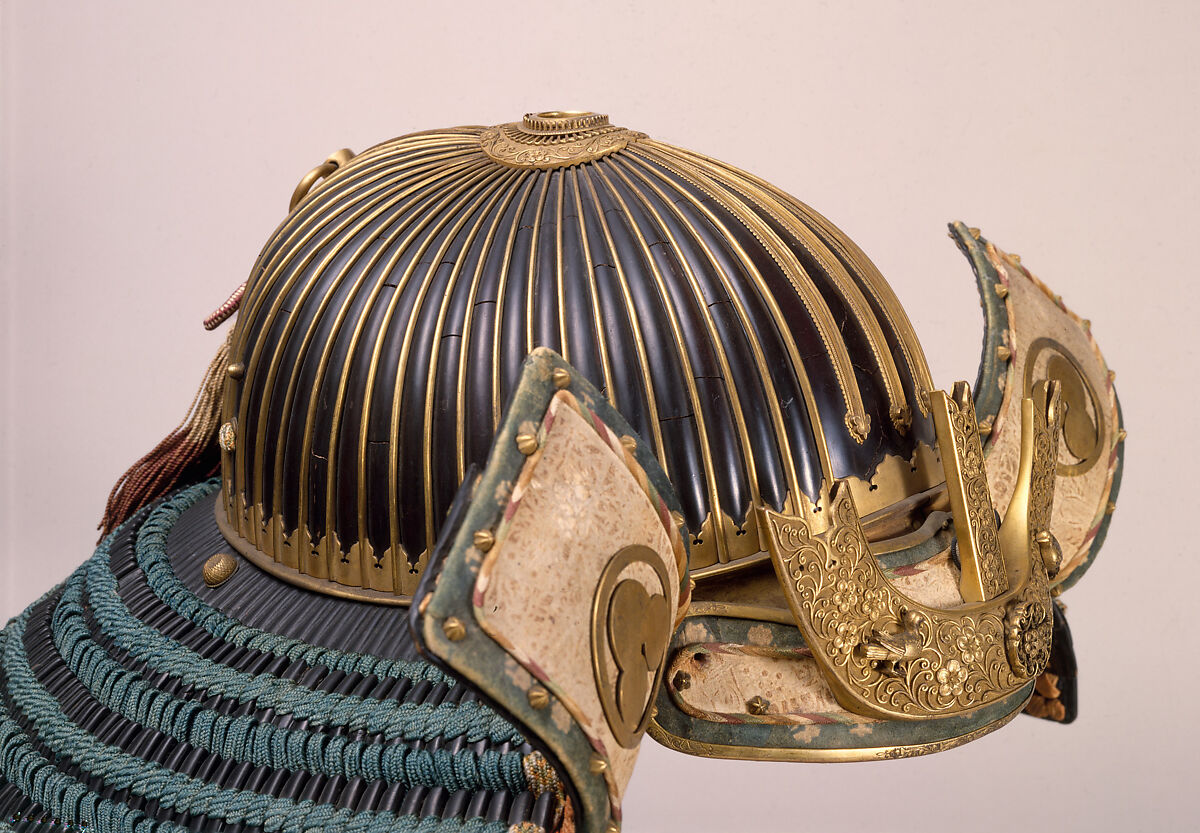 Helmet (Suji-kabuto Akoda-nari), Iron, lacquer, copper, gold, silk, Japanese