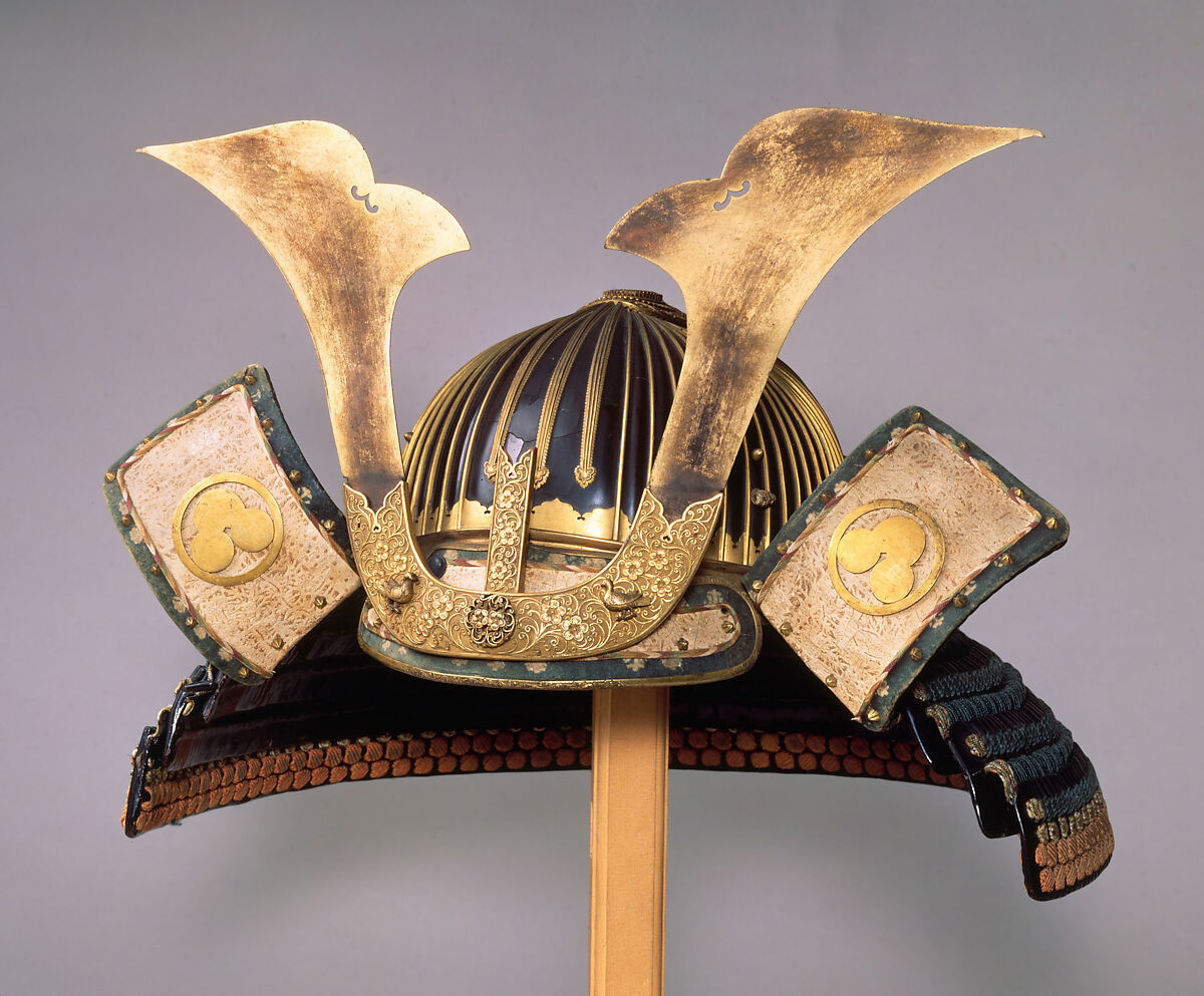 Helmet (Suji-kabuto Akoda-nari), Iron, lacquer, copper, gold, silk, Japanese 