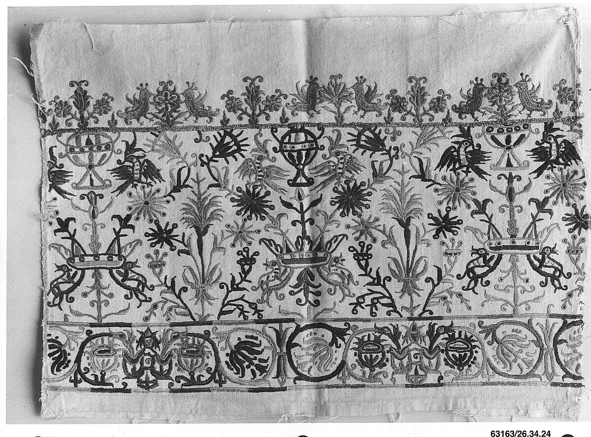 Portion of a dress border, Linen, Greek, Crete 