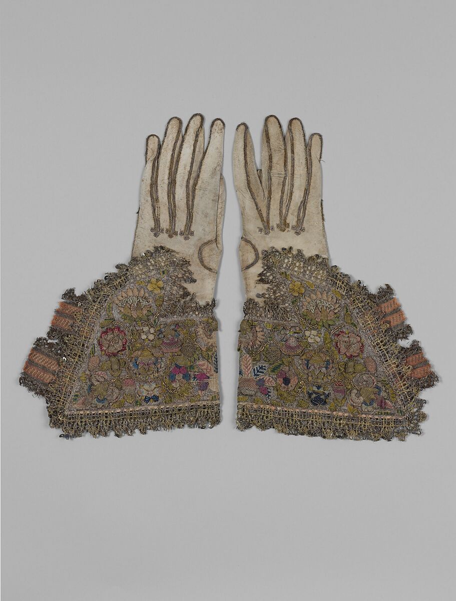 Pair of gloves