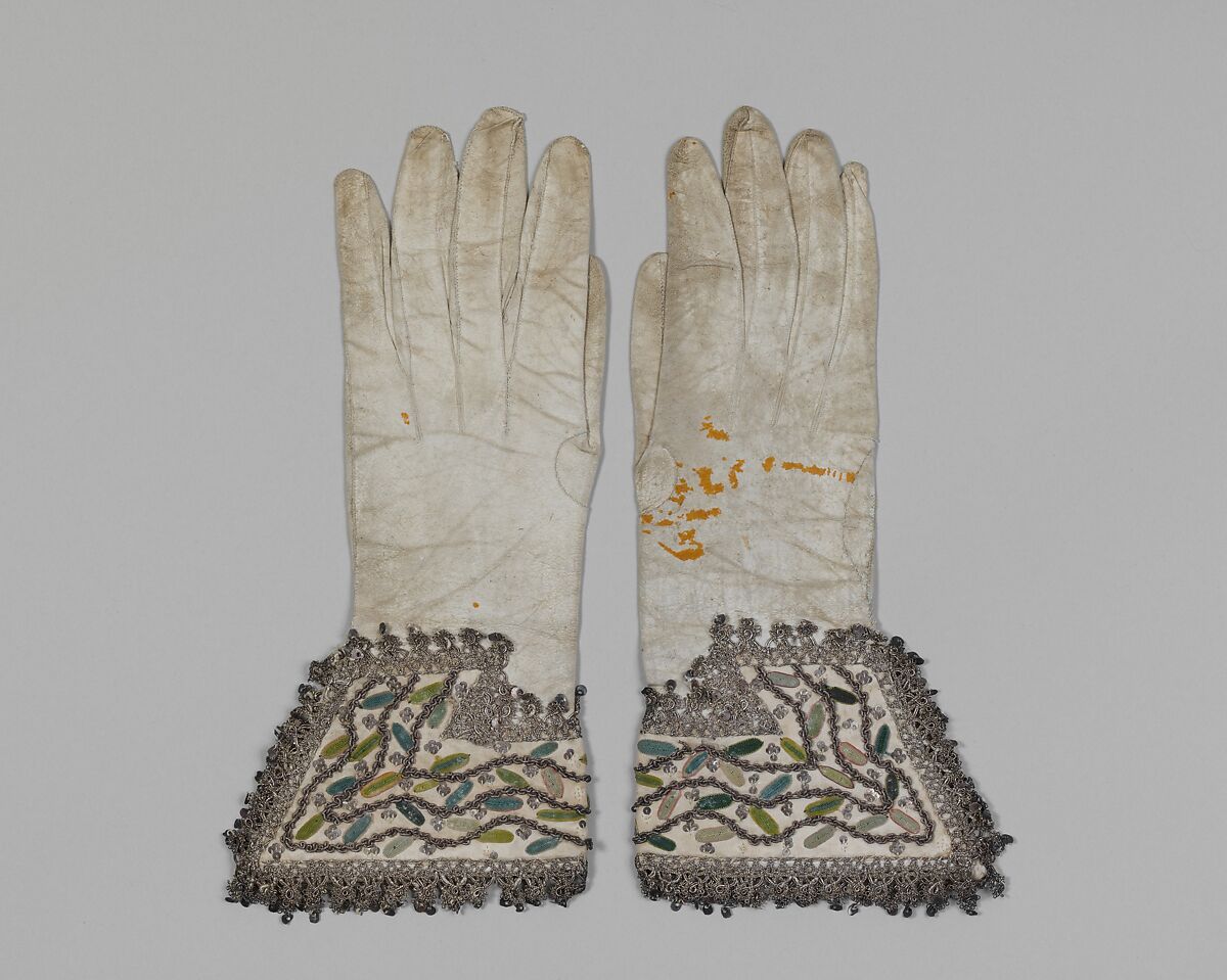 Pair of gloves, Leather, satin, lace, British 