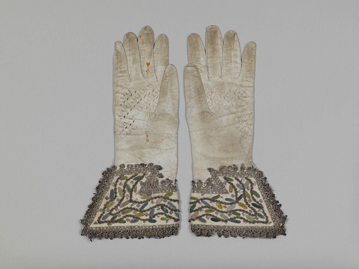 Pair of gloves, Leather, satin, lace, British