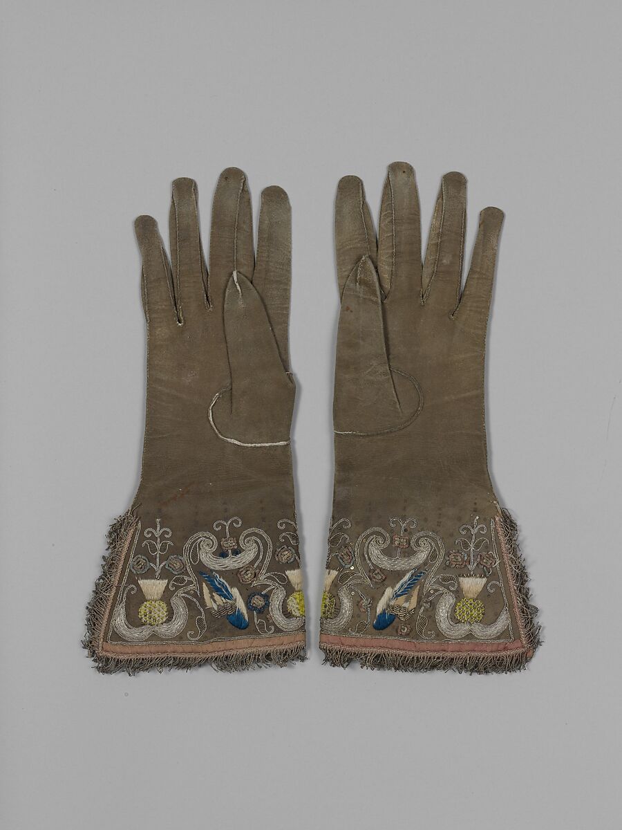Pair of gloves, Leather, silk and metal thread, British