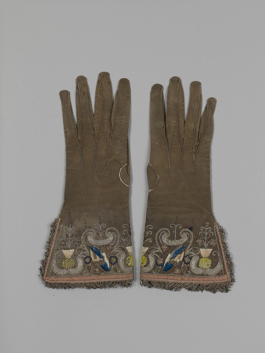 Pair of gloves, Leather, silk and metal thread, British 