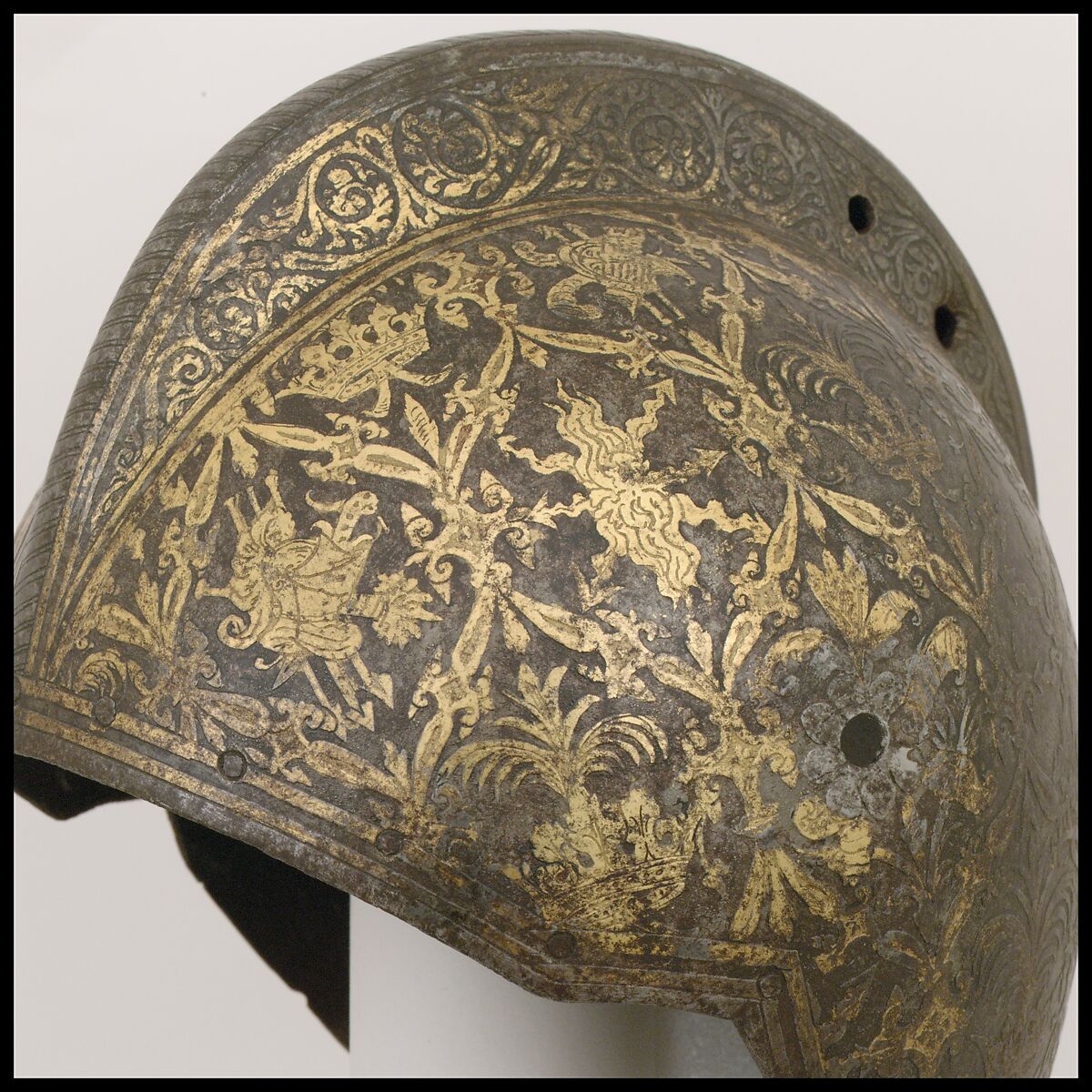 Close-Helmet for the Tournament on Foot, the Master of the Castle Mark (Italian, Milan, active ca. 1590–1620), Steel, gold, Italian, Milan