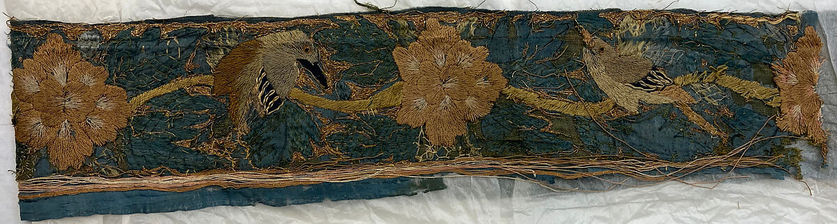 Horizontal panel, Silk and metal thread, Chinese, for Portuguese market