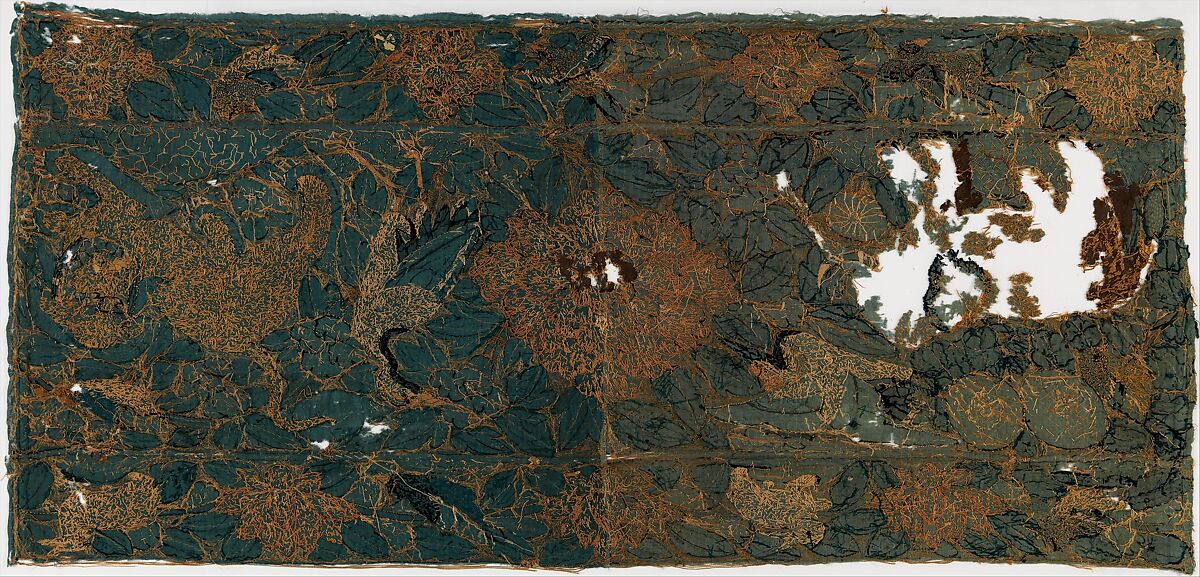 Horizontal panel, Silk and metal thread, Chinese, for Portuguese market