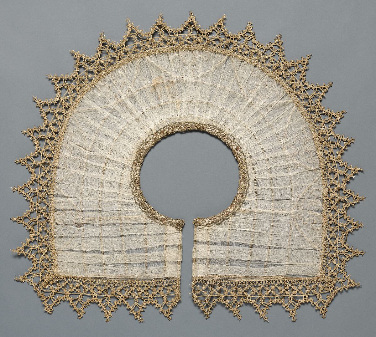 Rebato (collar), Metal-thread bobbin lace, wire, cotton, possibly French 