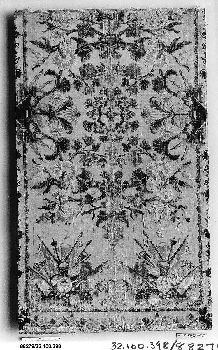 Piece, Probably by Giovanni Baritta and the Marzari Sons, Quarter of San Giacomo, Venice, Silk , Italian, Venice 