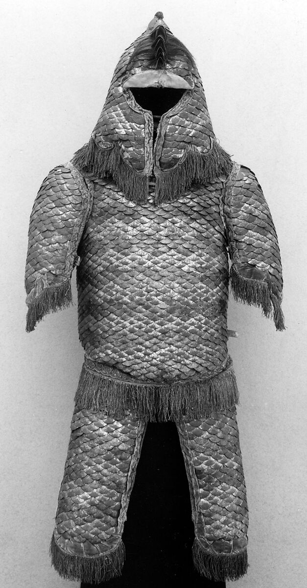 Scale Armor, Iron, tin, textile (hemp, velvet), pigment, gold, Chinese 