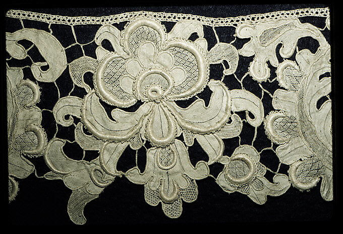 Fragment, Needle lace, gros point lace, Italian 