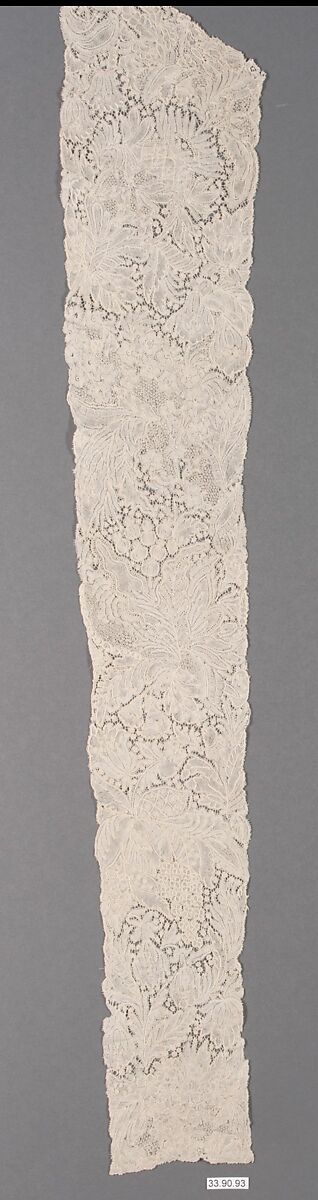 Lappet (one of a pair), Bobbin lace, point d'Angleterre, Flemish, Brussels 