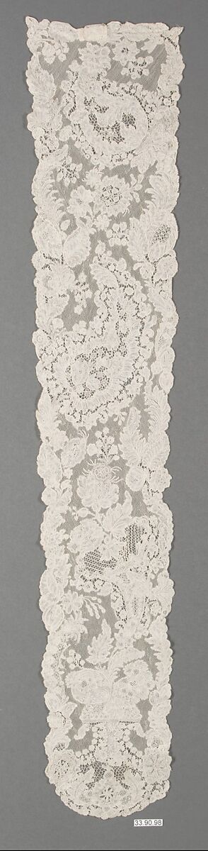 Lappet (one of a pair), Bobbin lace, point d'Angleterre, Flemish, Brussels 