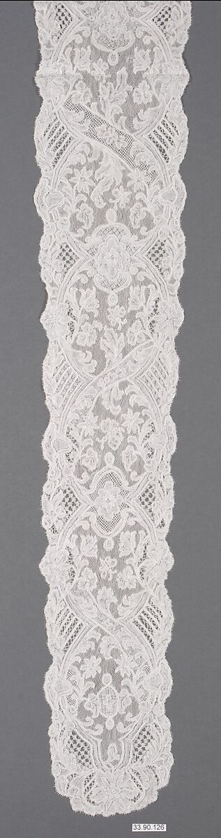 Pair of joined lappets, Bobbin lace, Flemish