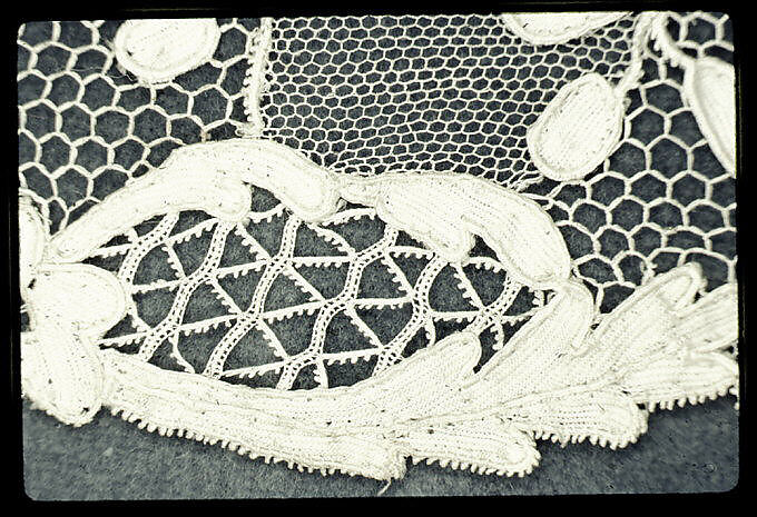 Cravat, Needle lace, point d’Alençon, point d'Argentan, French