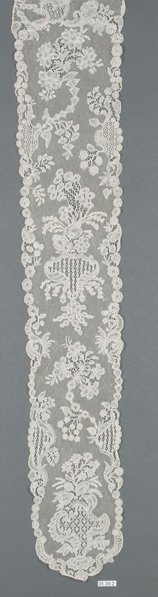 Pair of lappets, Bobbin lace, point d'Angleterre, Flemish, Brussels