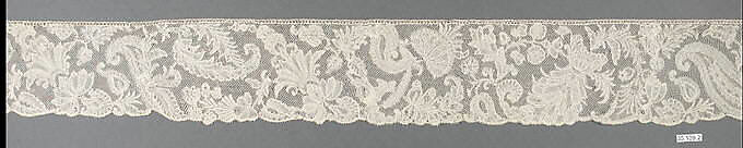 Border (one of three), Bobbin lace, point d'Angleterre, Flemish, Brabant 