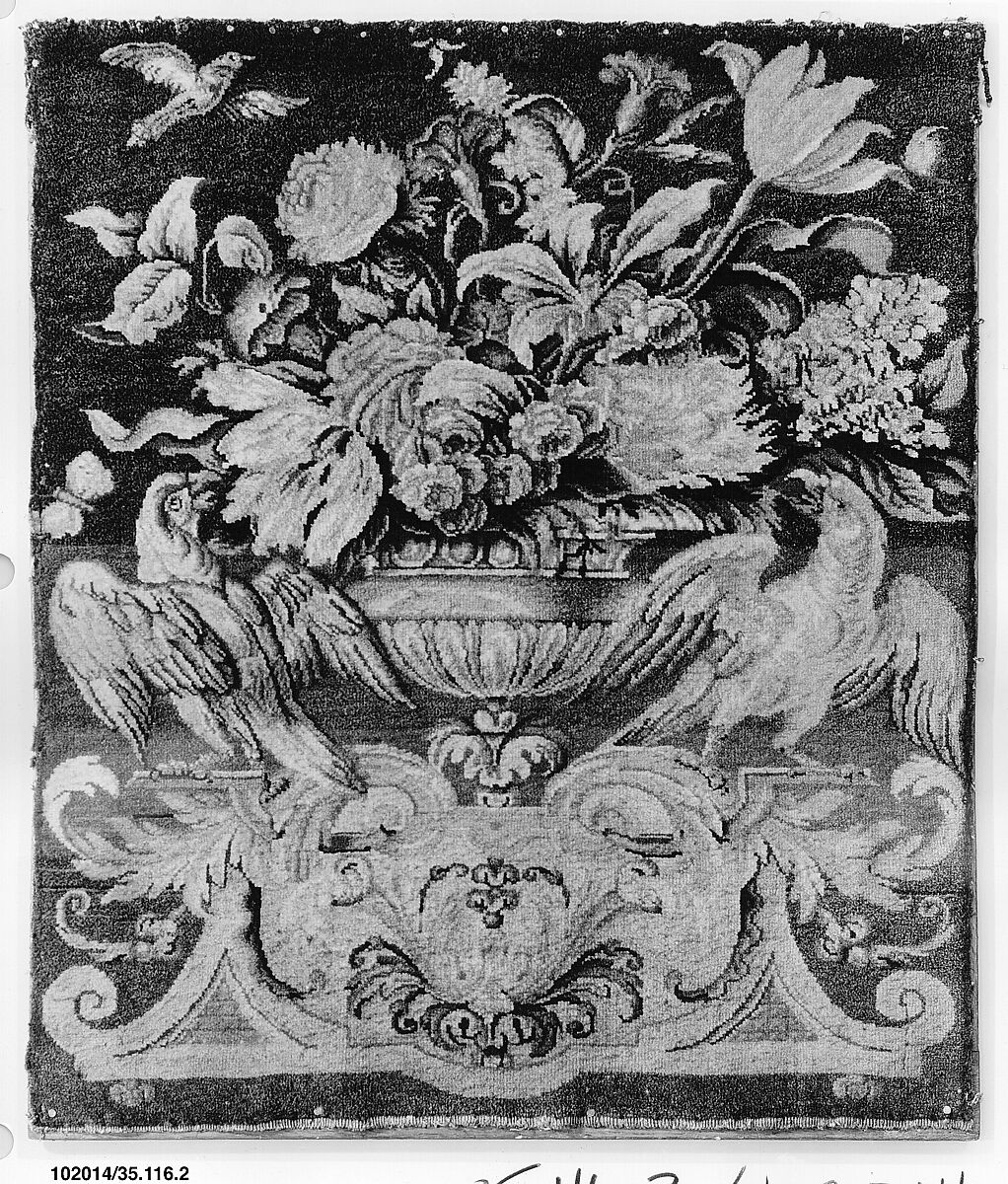 Flowers in a golden vase, with three birds, Savonnerie Manufactory (Manufactory, established 1626; Manufacture Royale, established 1663), Wool (129 knots per sq. inch, 20 per sq. cm.), French, Paris 