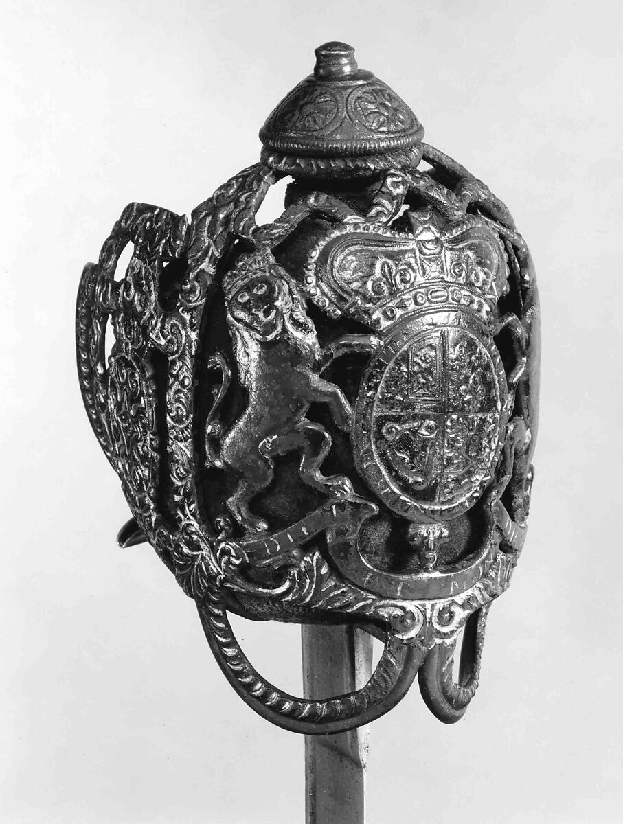 Basket-Hilted Sword, Steel, gold, leather, textile, wood, sharkskin, silver, British