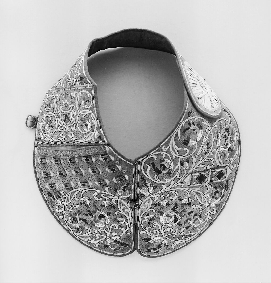 Pistol Baldric (Xarpa), Leather, silk, metallic thread, lace, iron, Spanish, Catalonia