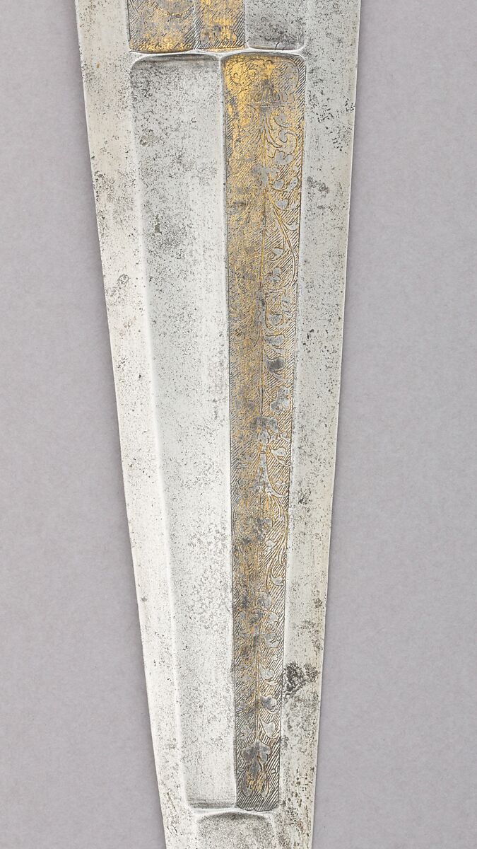 Cinquedea, Steel, gold, copper alloy, horn, brass, Italian, possibly Emilia