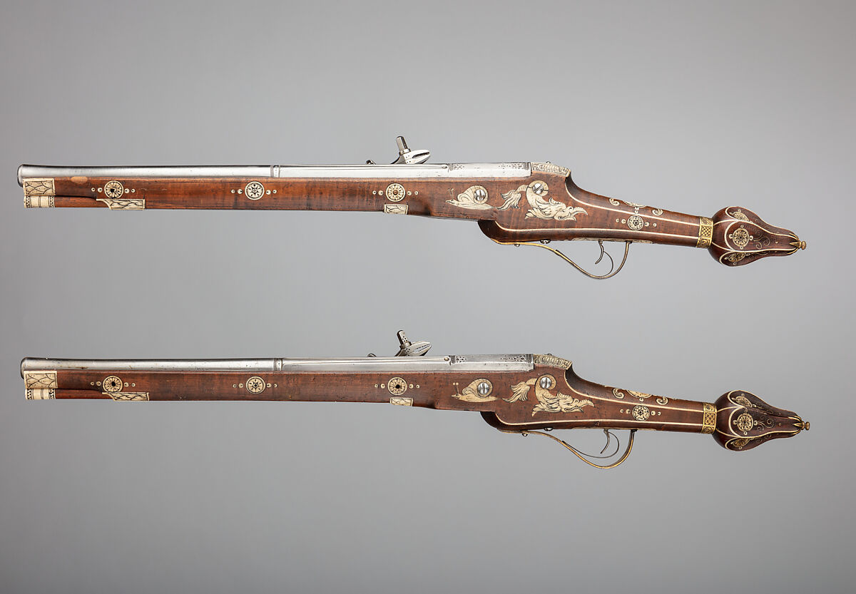 Pair of Wheellock Pistols Made for the Bodyguard of the Prince-Elector of Saxony, Simon Helbig (German, Dresden, recorded 1609–1642), Steel, gold, brass, staghorn, wood (beech), German, Dresden
