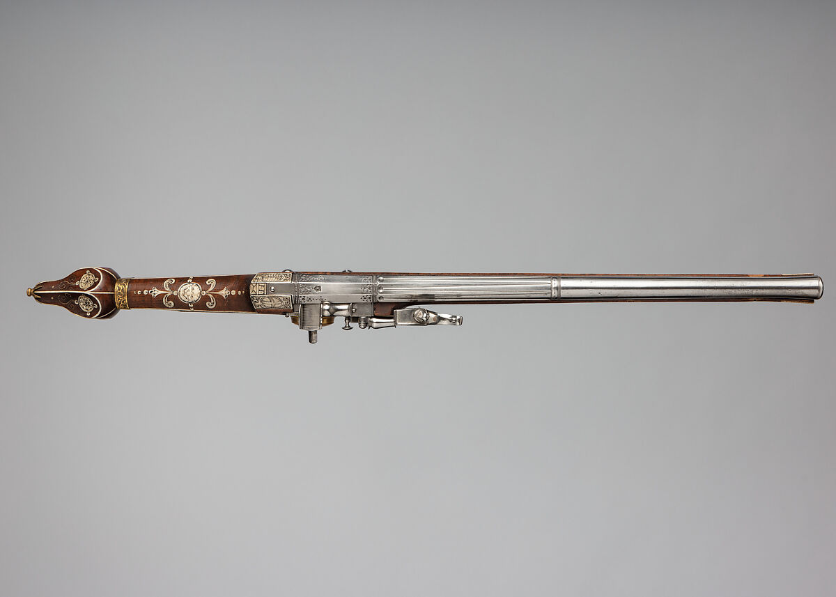 Pair of Wheellock Pistols Made for the Bodyguard of the Prince-Elector of Saxony, Simon Helbig (German, Dresden, recorded 1609–1642), Steel, gold, brass, staghorn, wood (beech), German, Dresden