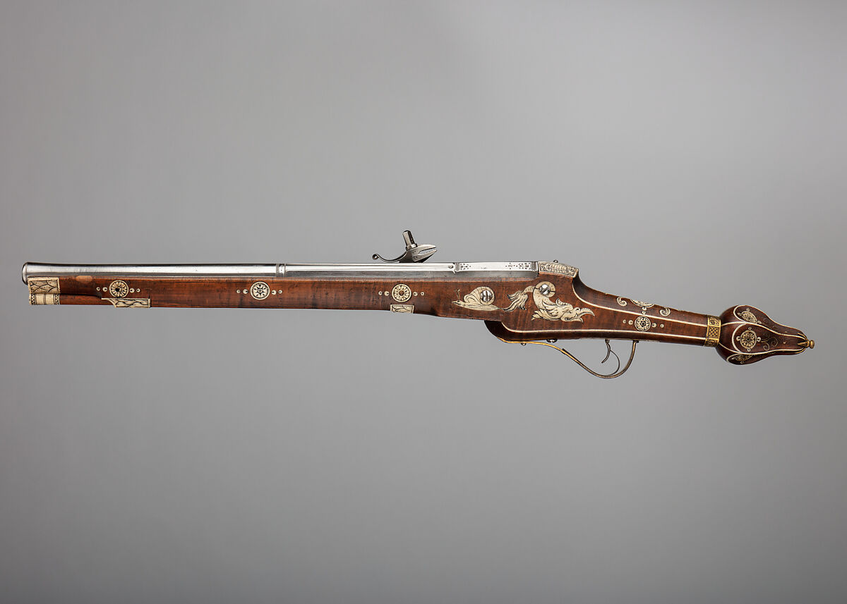 Pair of Wheellock Pistols Made for the Bodyguard of the Prince-Elector of Saxony, Simon Helbig (German, Dresden, recorded 1609–1642), Steel, gold, brass, staghorn, wood (beech), German, Dresden