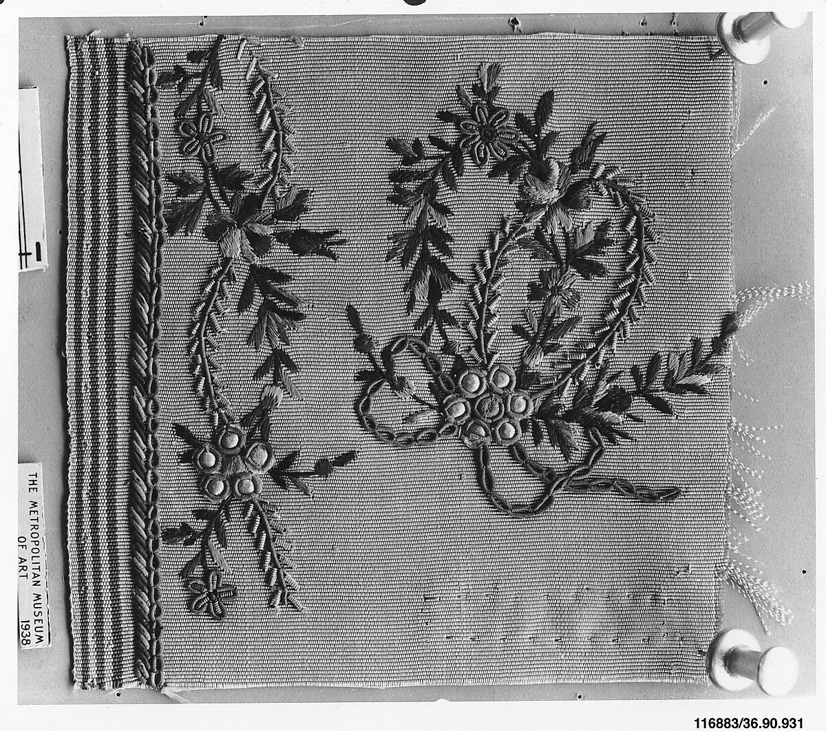 Sample, Silk on silk, French 