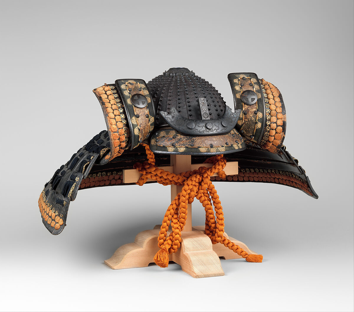 Helmet (<i>Hoshi Kabuto</i>), Iron, lacquer, leather, silk, copper-gold alloy (<i>shakudō</i>), Japanese