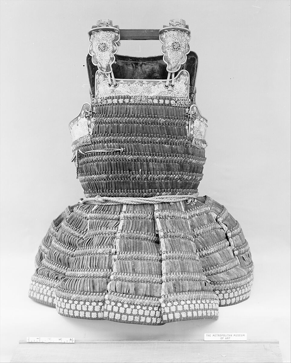 Cuirass of a <i>Dō-maru</i>, Iron, silk, leather, gilt copper, Japanese 