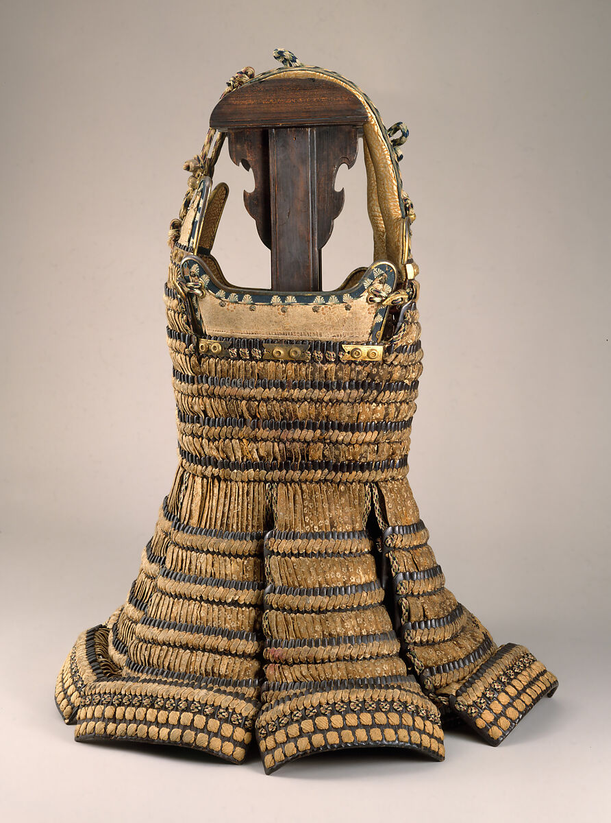 Cuirass of a Haramaki, Iron, leather, lacquer, silk lace, gilt copper, Japanese