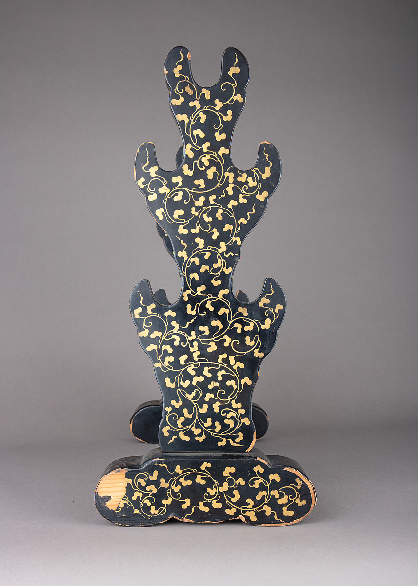 Sword Rack (Katana Kake), Wood, lacquer, iron, gold, Japanese