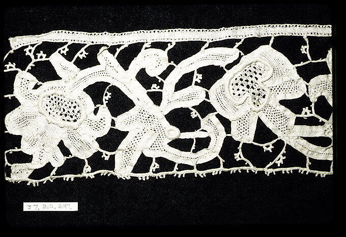 Band, Bobbin lace, Italian