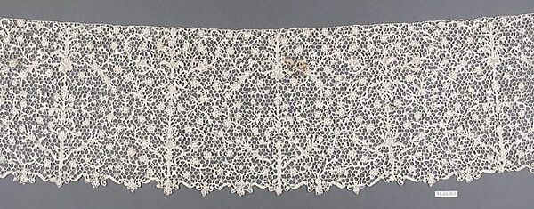 Part of a flounce (one of six), Needle lace, possibly French 