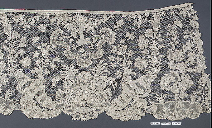 Flounce, Needle lace, French 