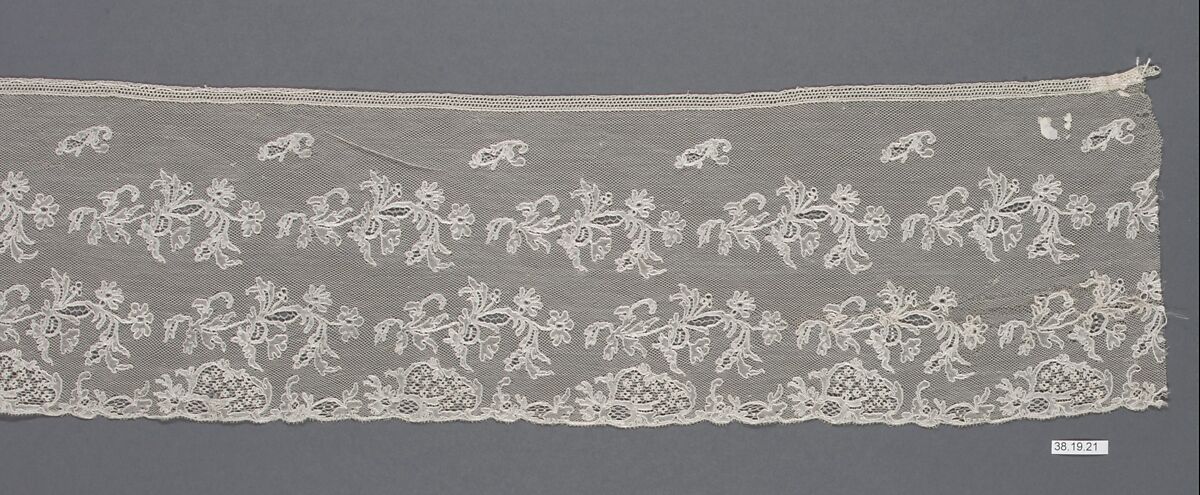Flounce, Bobbin lace, Mechlin lace, Flemish