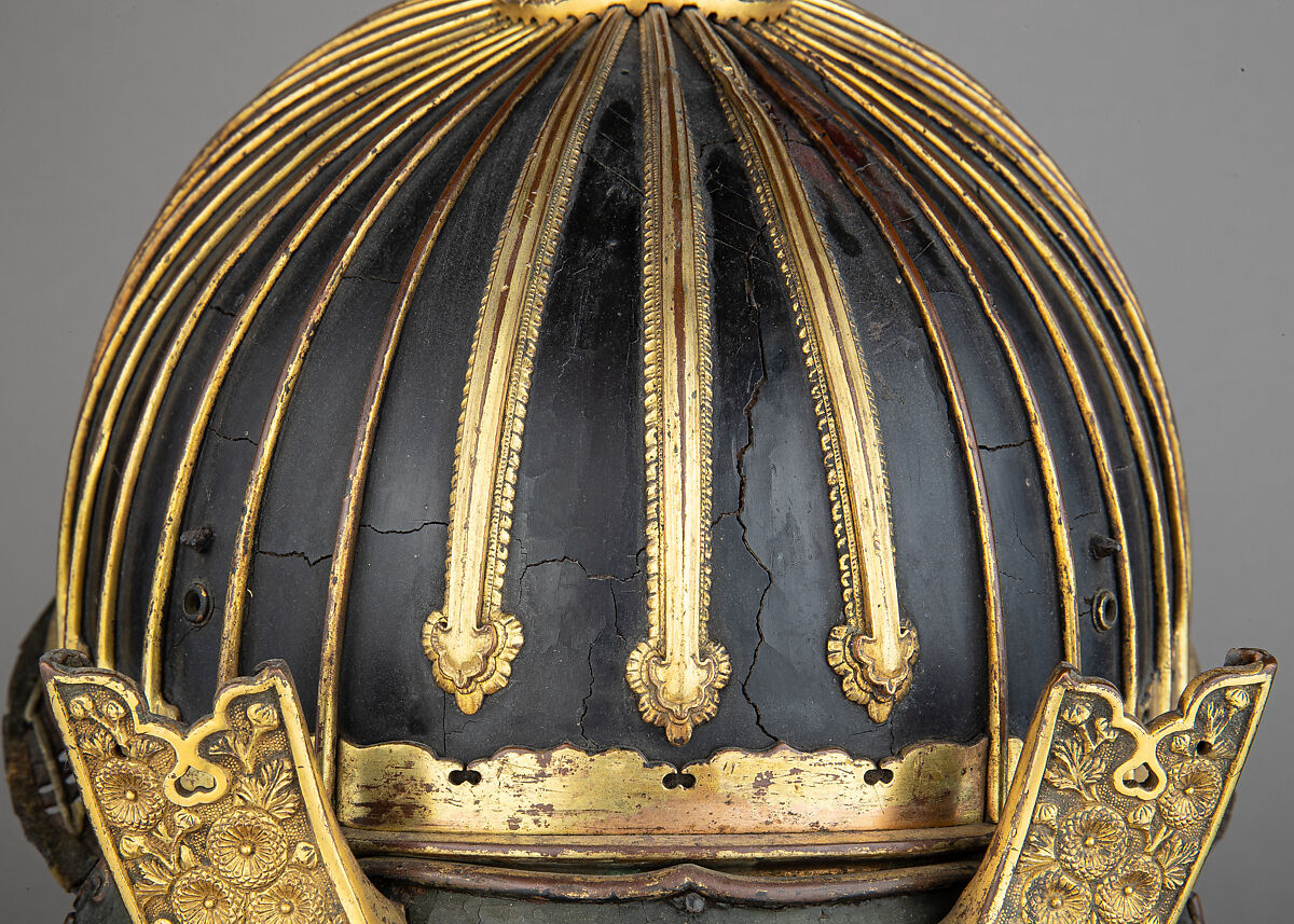 Bowl of a Helmet (<i>Suji Kabuto</i>), Iron, lacquer, copper, gold, Japanese