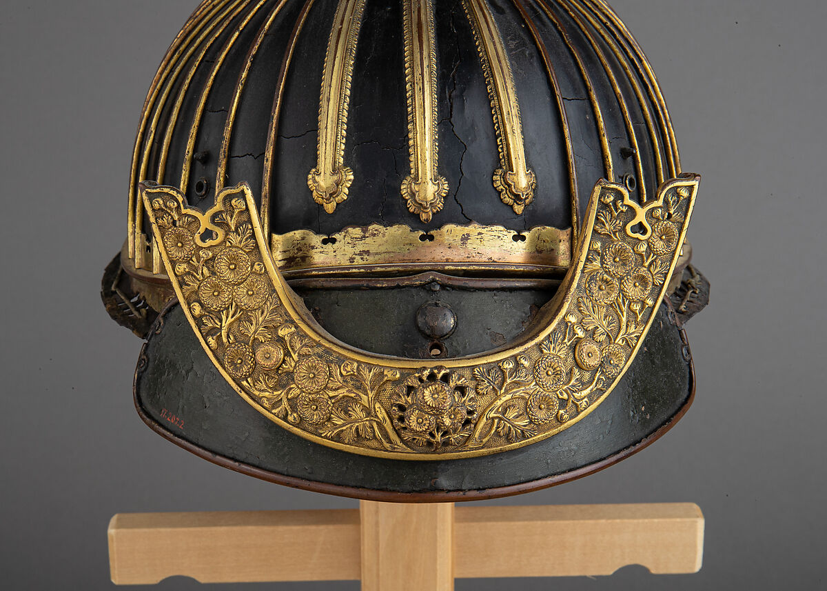 Bowl of a Helmet (<i>Suji Kabuto</i>), Iron, lacquer, copper, gold, Japanese