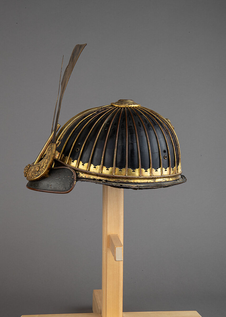 Bowl of a Helmet (<i>Suji Kabuto</i>), Iron, lacquer, copper, gold, Japanese