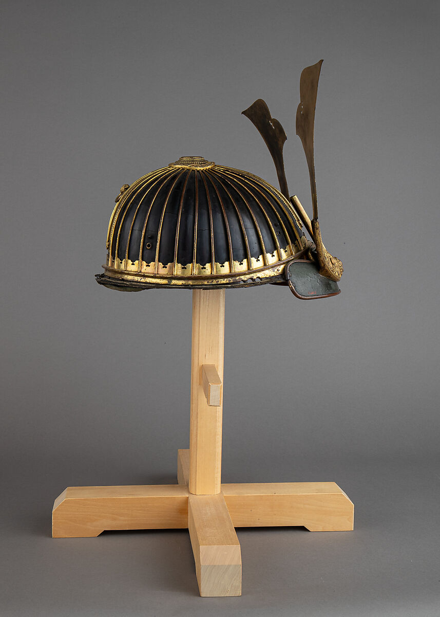 Bowl of a Helmet (<i>Suji Kabuto</i>), Iron, lacquer, copper, gold, Japanese