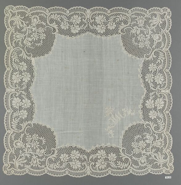 Handkerchief, The Royal Bobbin School, Schneeburg, Saxony, Bobbin lace, linen, German, Schneeberg 