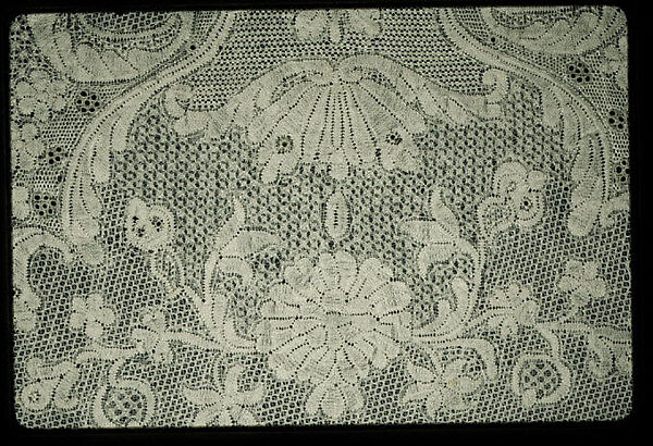Cap crown (part of a garniture)