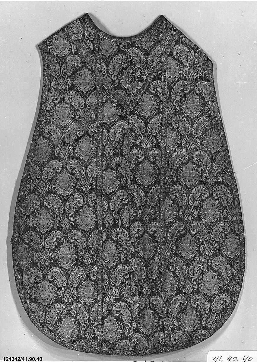 Chasuble, Silk, linen, metal thread, Possibly Spanish 
