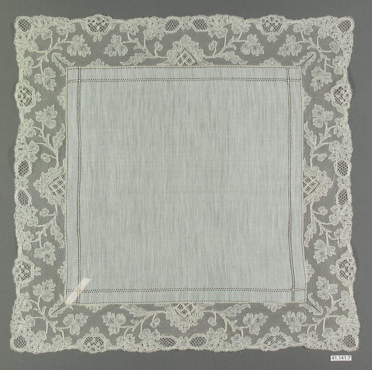 Handkerchief, Bobbin lace, Mechlin lace, drawnwork, linen, French
